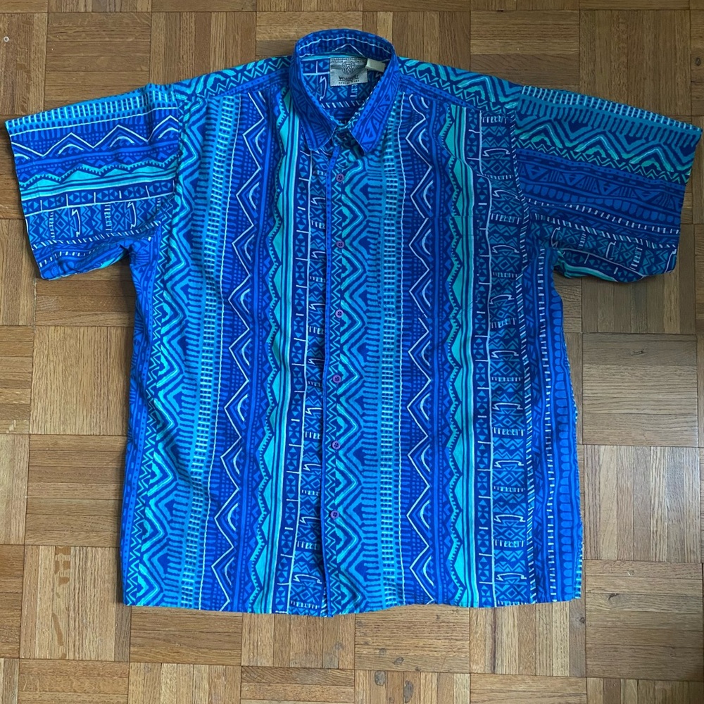 Vintage Wrangler Button Up Short Sleeve Collared Blue Aztec Patterned Shirt L